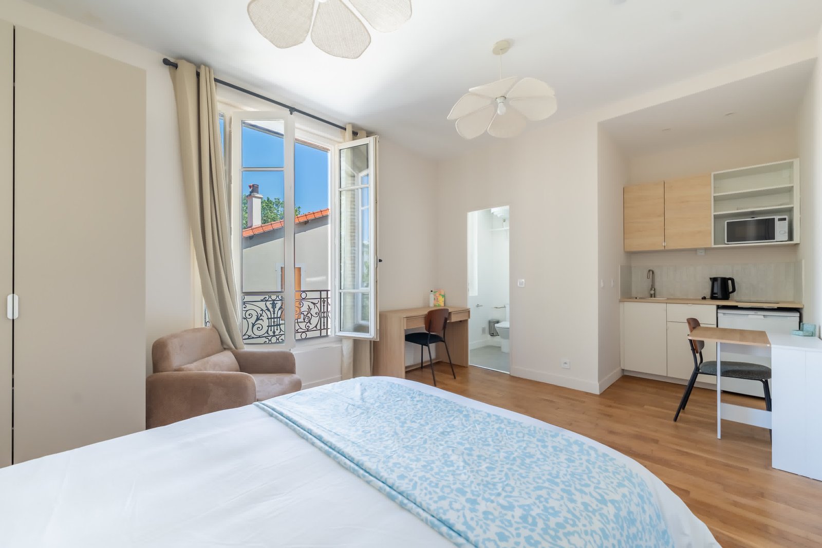 Suite 7 - Image 3